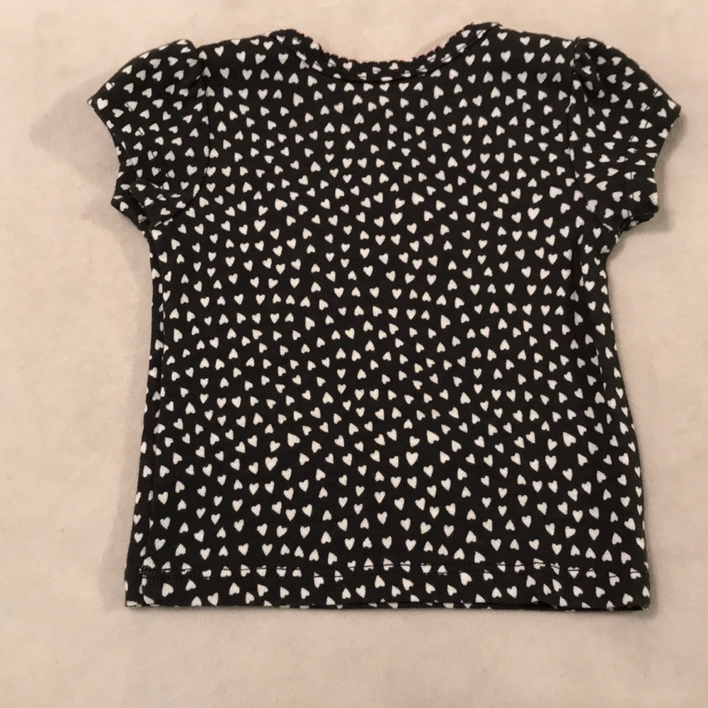 CARTER’S NEWBORN T-SHIRT (HEARTS) - Picture 2 of 5